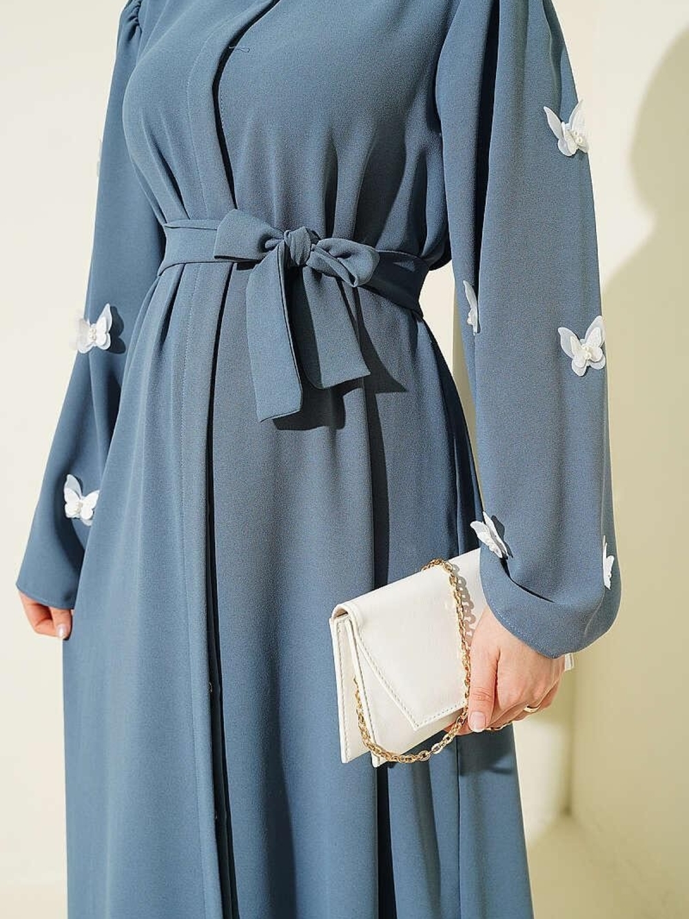 Butterfly Pearl Belted Abaya Dusty Blue Size L-XL - Picture 4 of 8